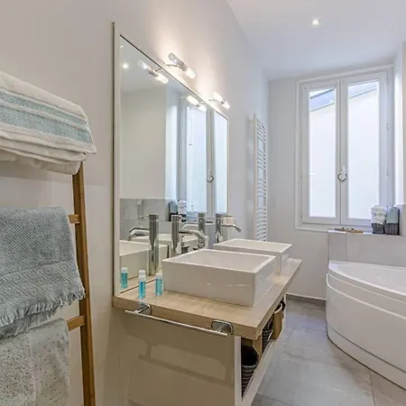 Gambetta - Charming 2 Bedroom - Near Promenade Nice