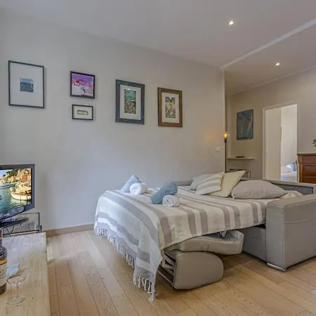 Gambetta - Charming 2 Bedroom - Near Promenade 아파트